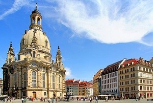 Bus, Bahn & Eigenanreise